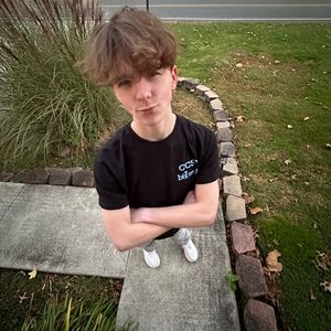 Meet your Posher, Zach